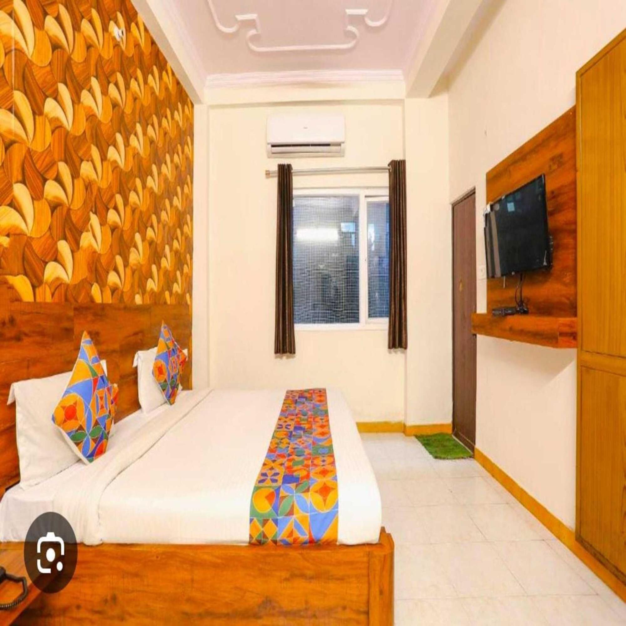 Hotel Elegant - Mohammed Ali Road Мумбаї Екстер'єр фото