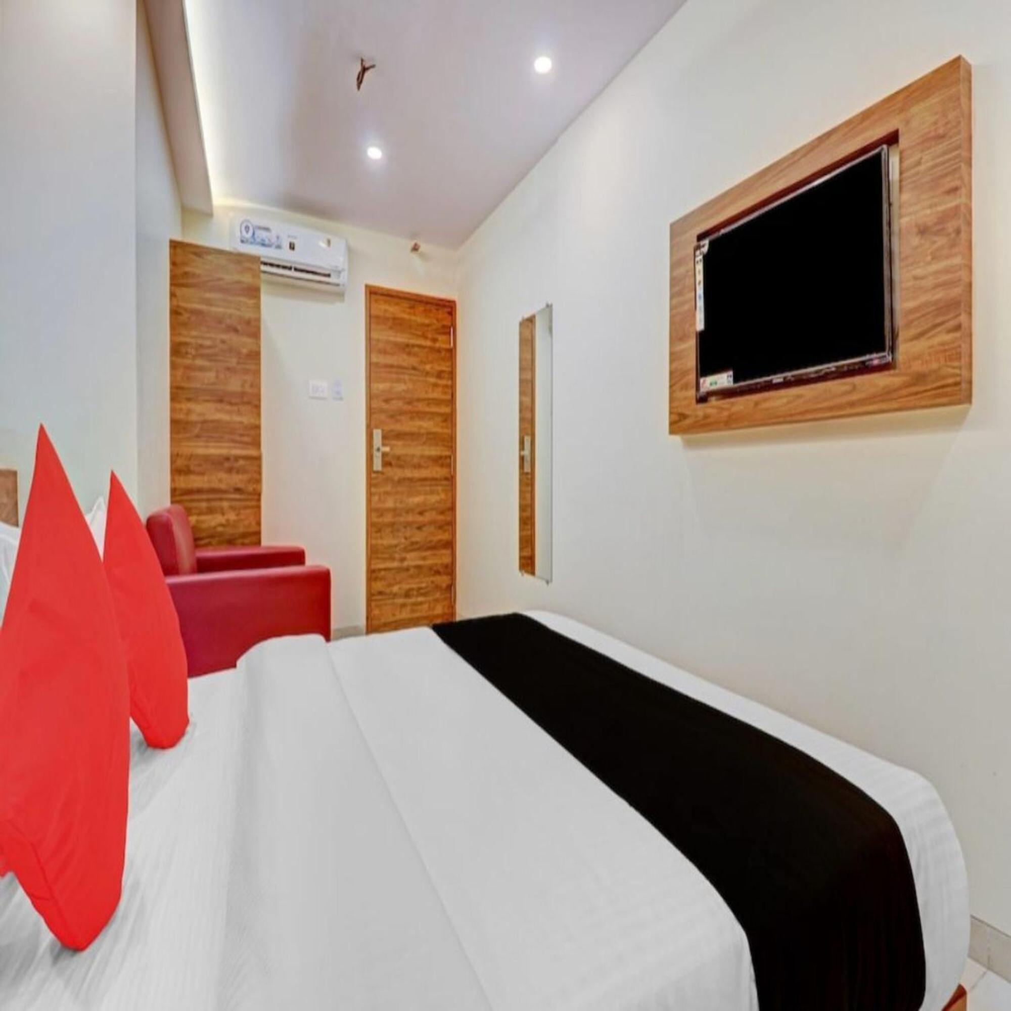 Hotel Elegant - Mohammed Ali Road Мумбаї Екстер'єр фото