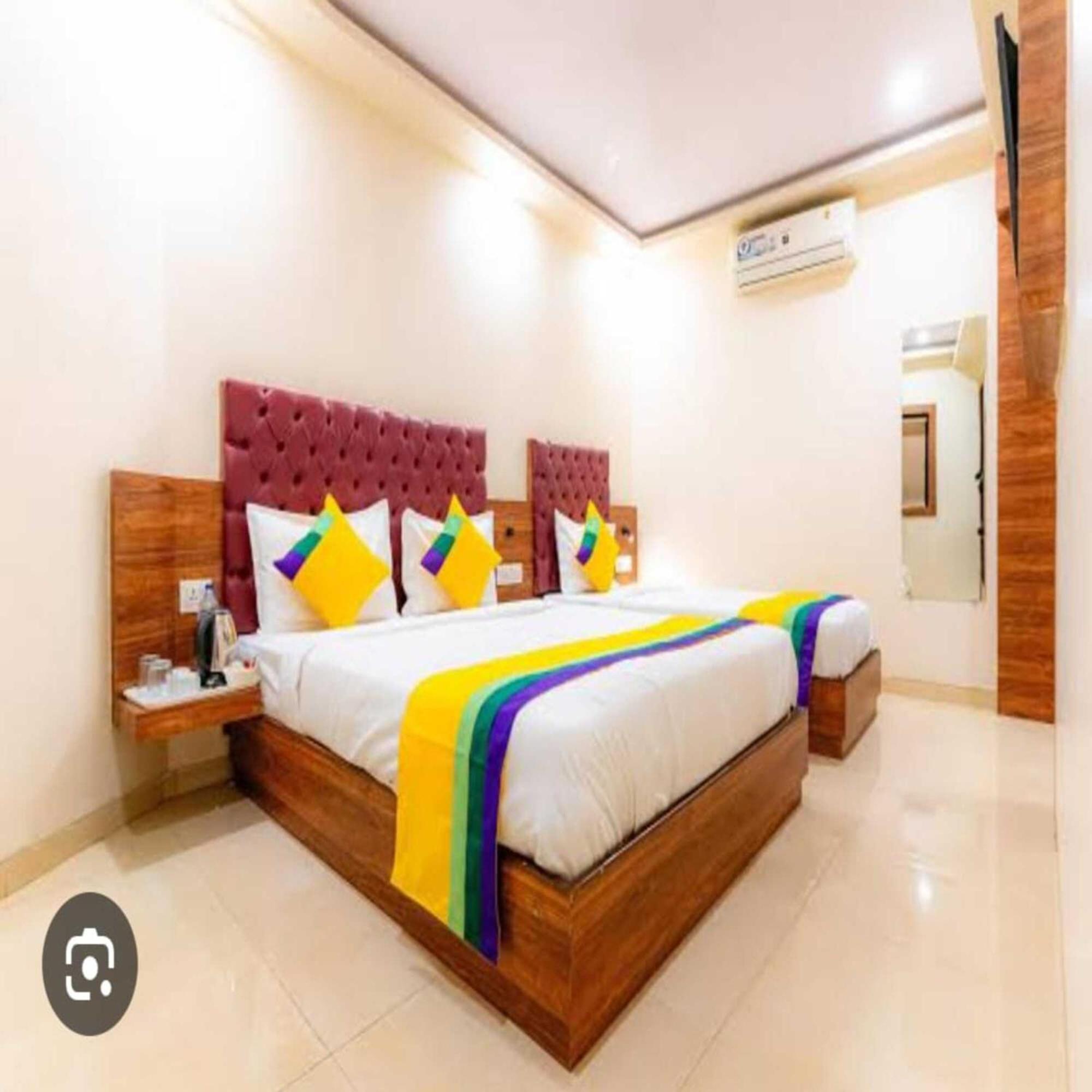 Hotel Elegant - Mohammed Ali Road Мумбаї Екстер'єр фото